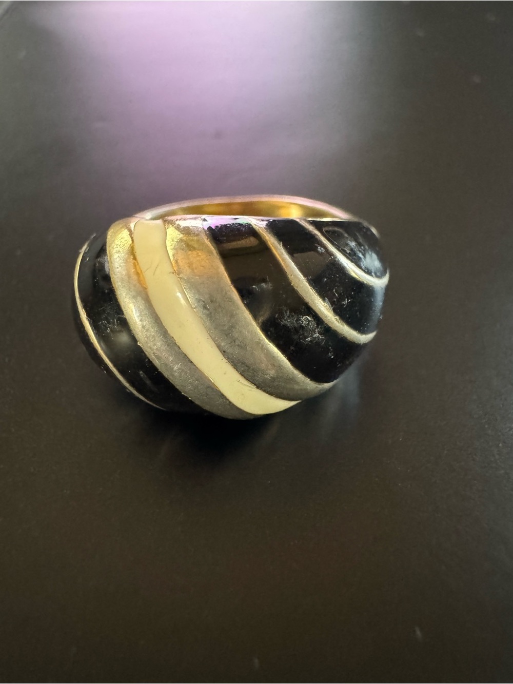 Vintage Sterling Silver Black Cream Enamel Dome Ring - Size 5.5